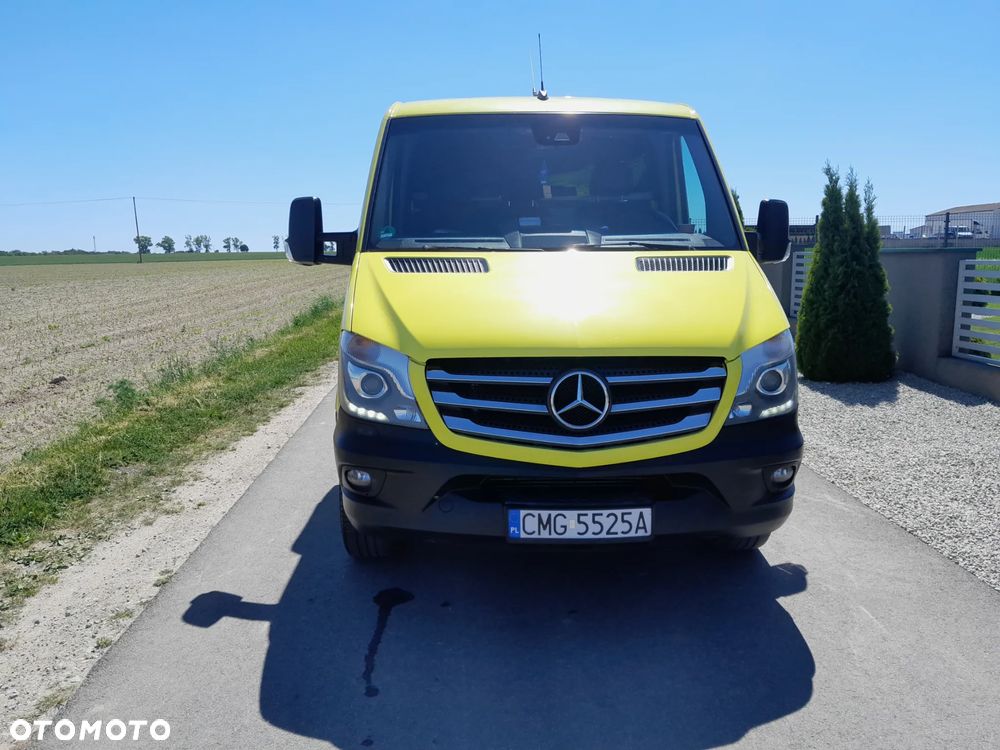 Mercedes-Benz Sprinter - 2