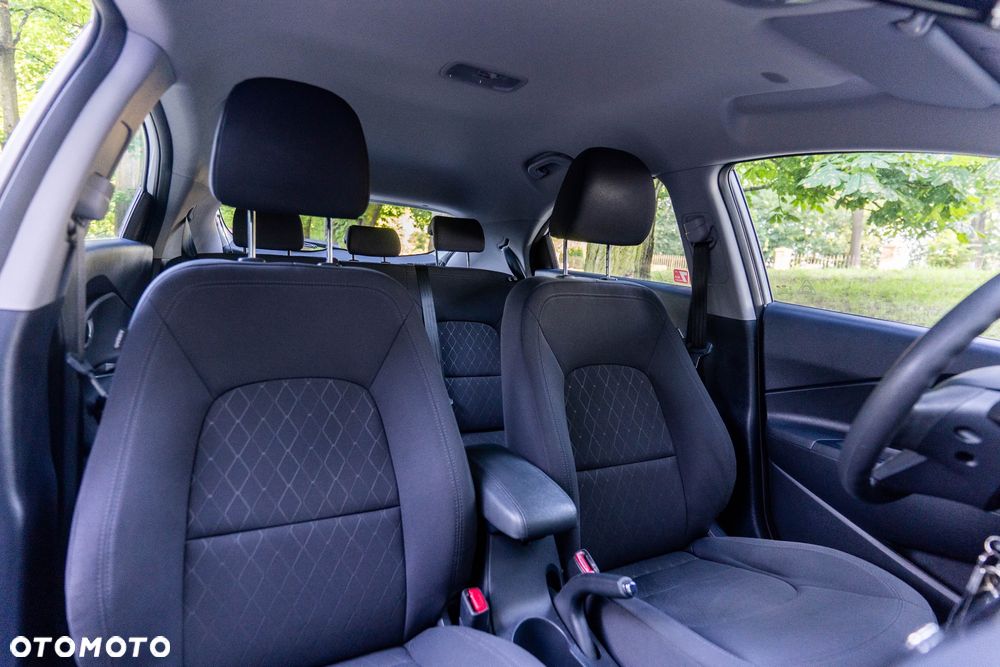 Kia Rio 1.4 L - 27