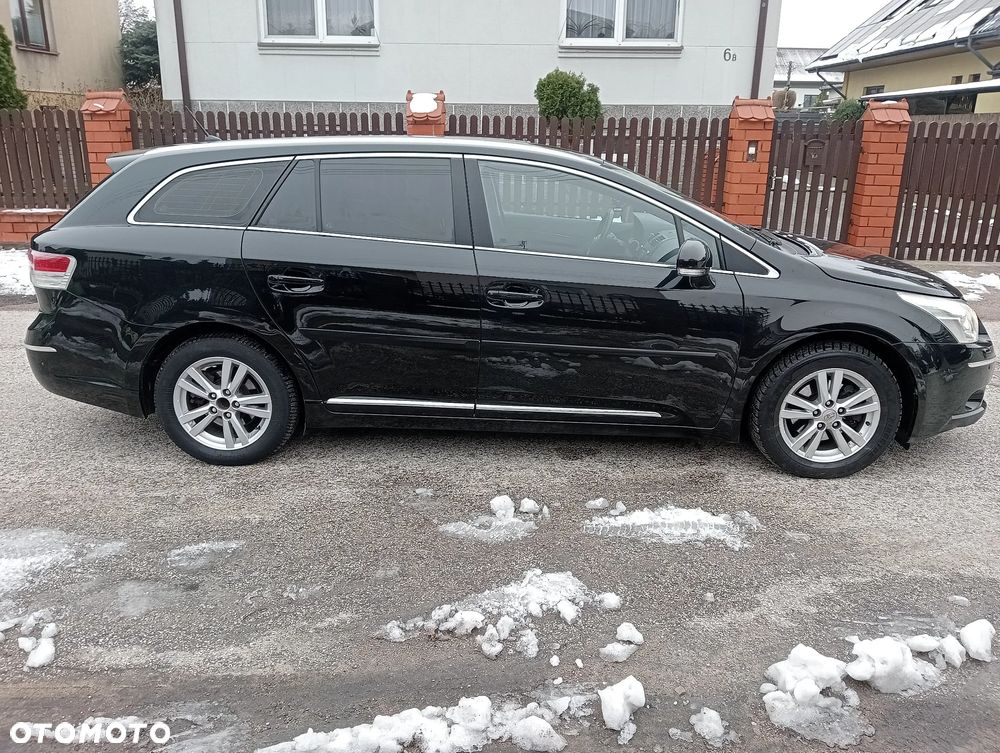 Toyota Avensis 1.8 Sol - 6