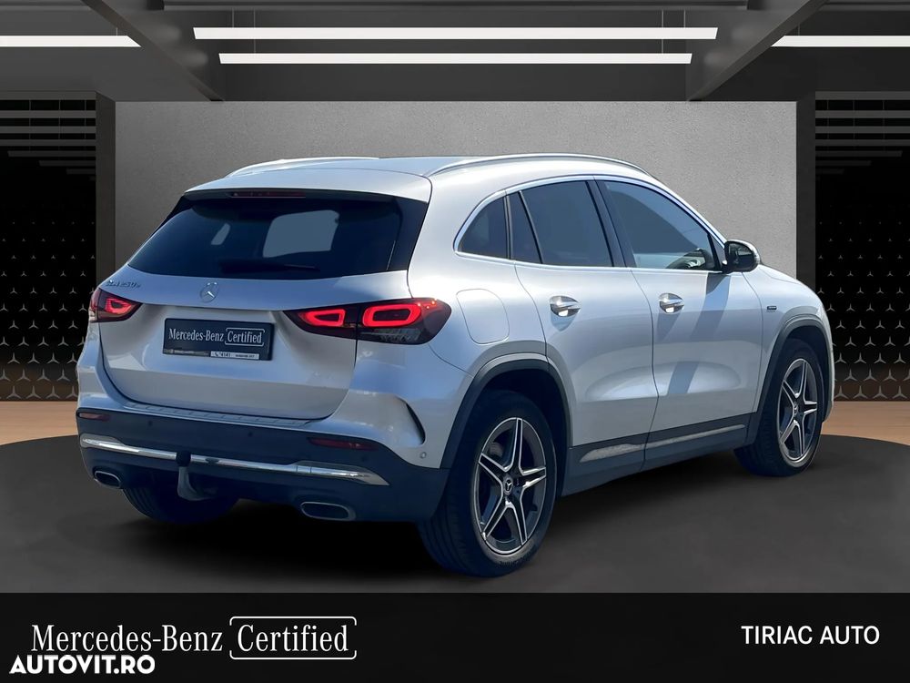 Mercedes-Benz GLA 250 e 8G-DCT - 7