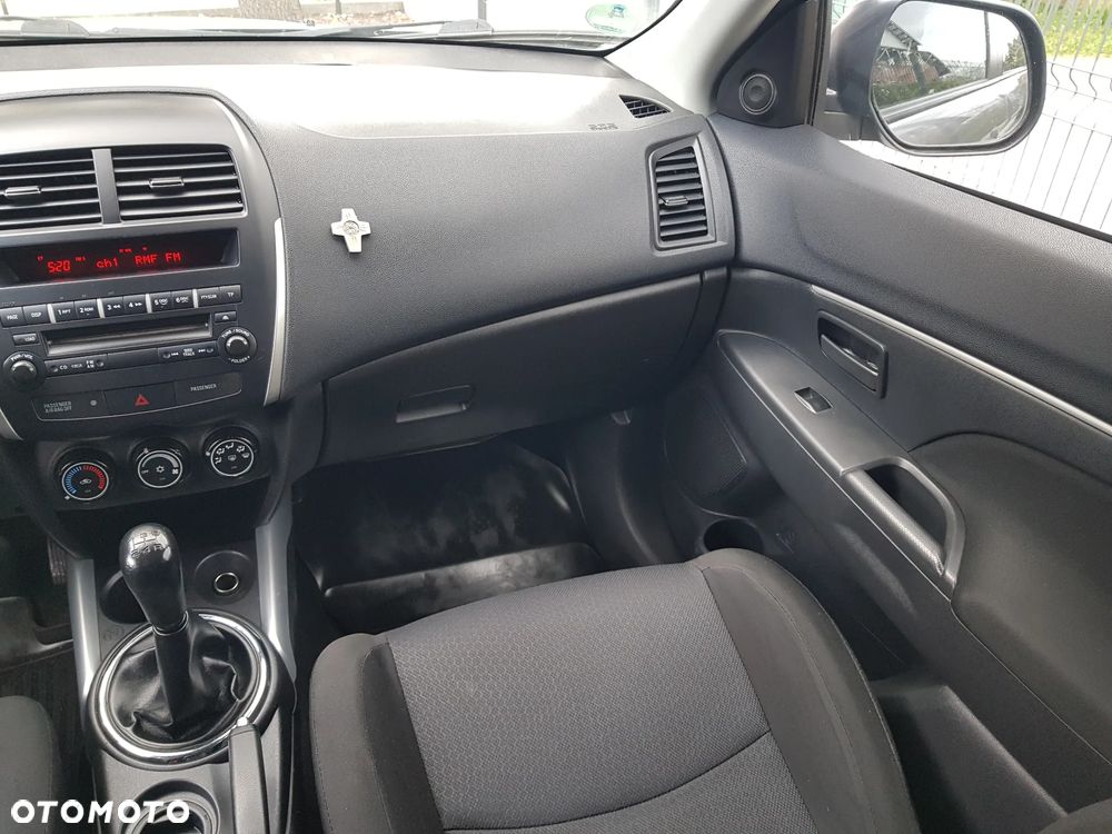 Mitsubishi ASX - 14