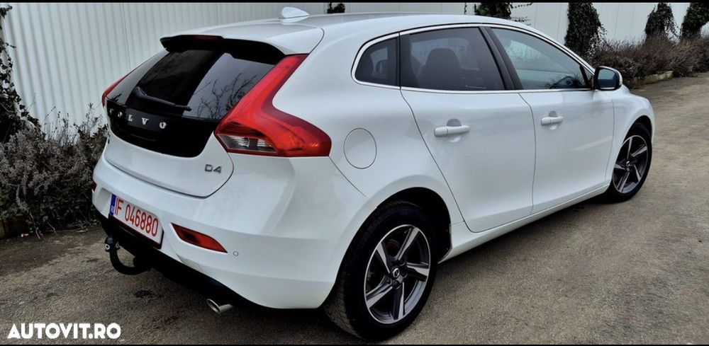 Volvo V40 D4 Momentum - 5