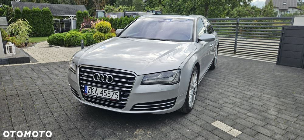 Audi A8 2011 photo 4