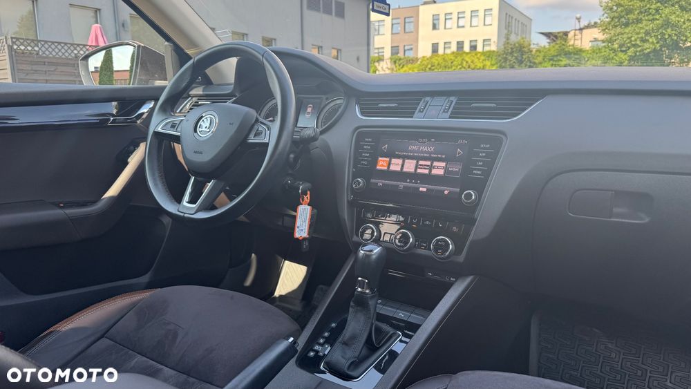 Skoda Octavia 1.8 TSI DSG L&K - 38
