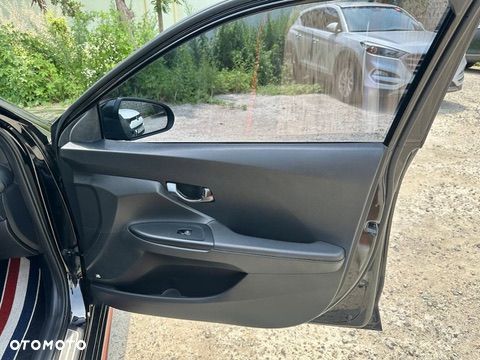 Hyundai Veloster 1.6 Turbo Matt Finish - 29