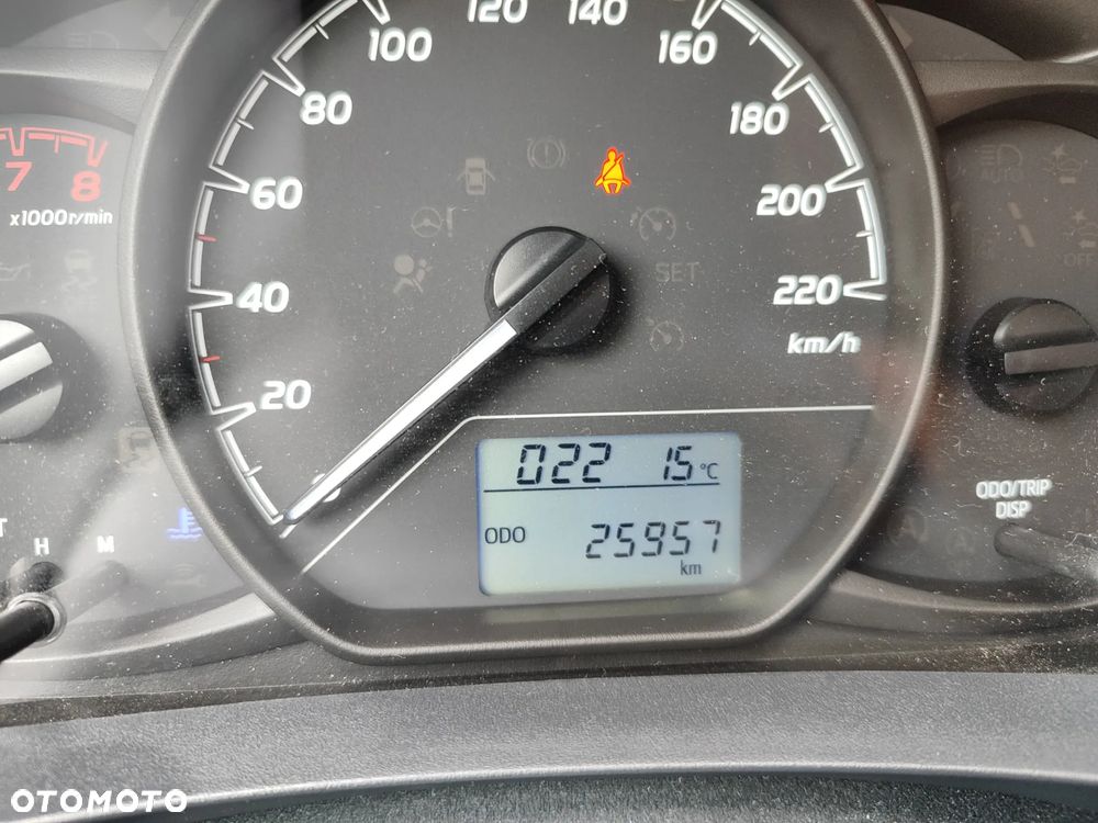 Toyota Yaris 1.5 Active - 8