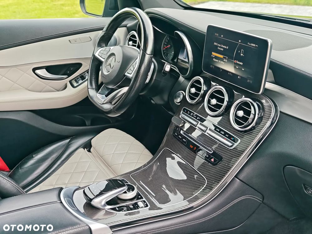 Mercedes-Benz GLC - 29