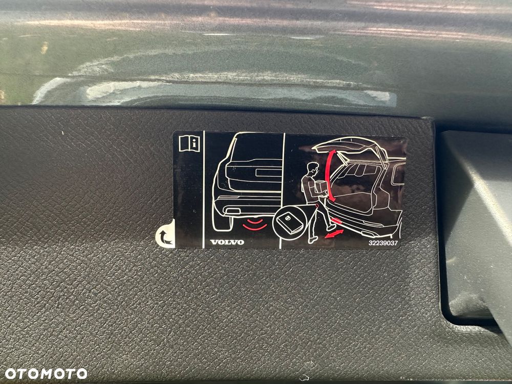 Volvo XC 90 T6 AWD Momentum 7os - 21