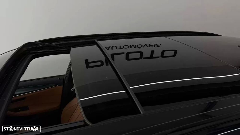 BMW 530 e Pack Desportivo M - 15