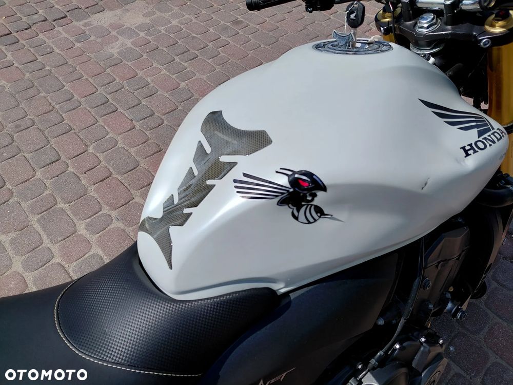 Honda Hornet - 14