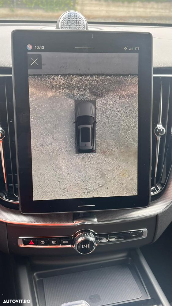 Volvo XC 60 B5 AT AWD MHEV Ultra Black Edition - 15