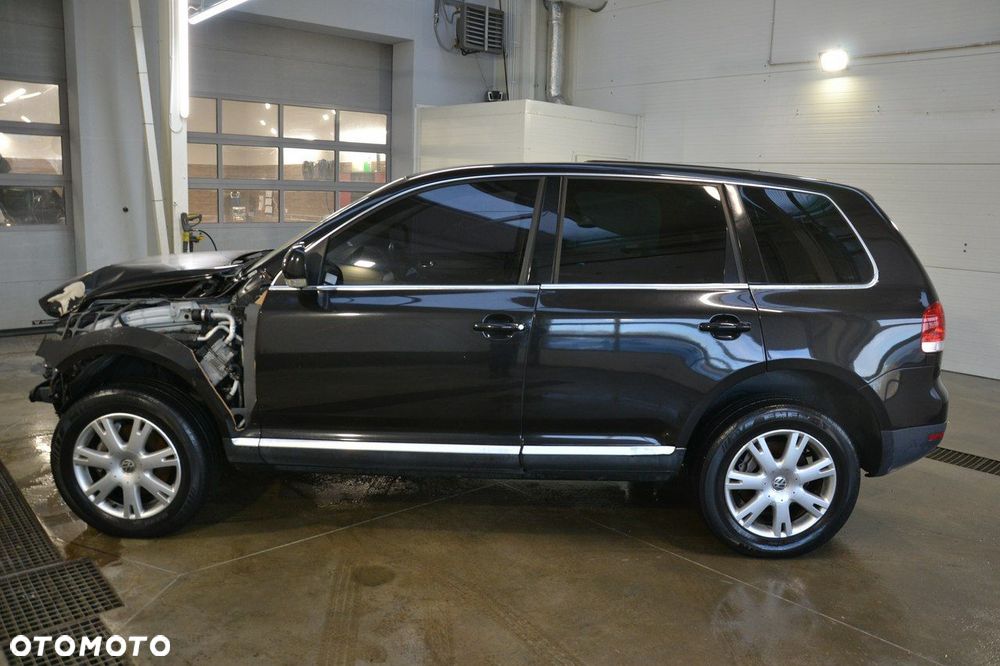 Volkswagen Touareg - 4