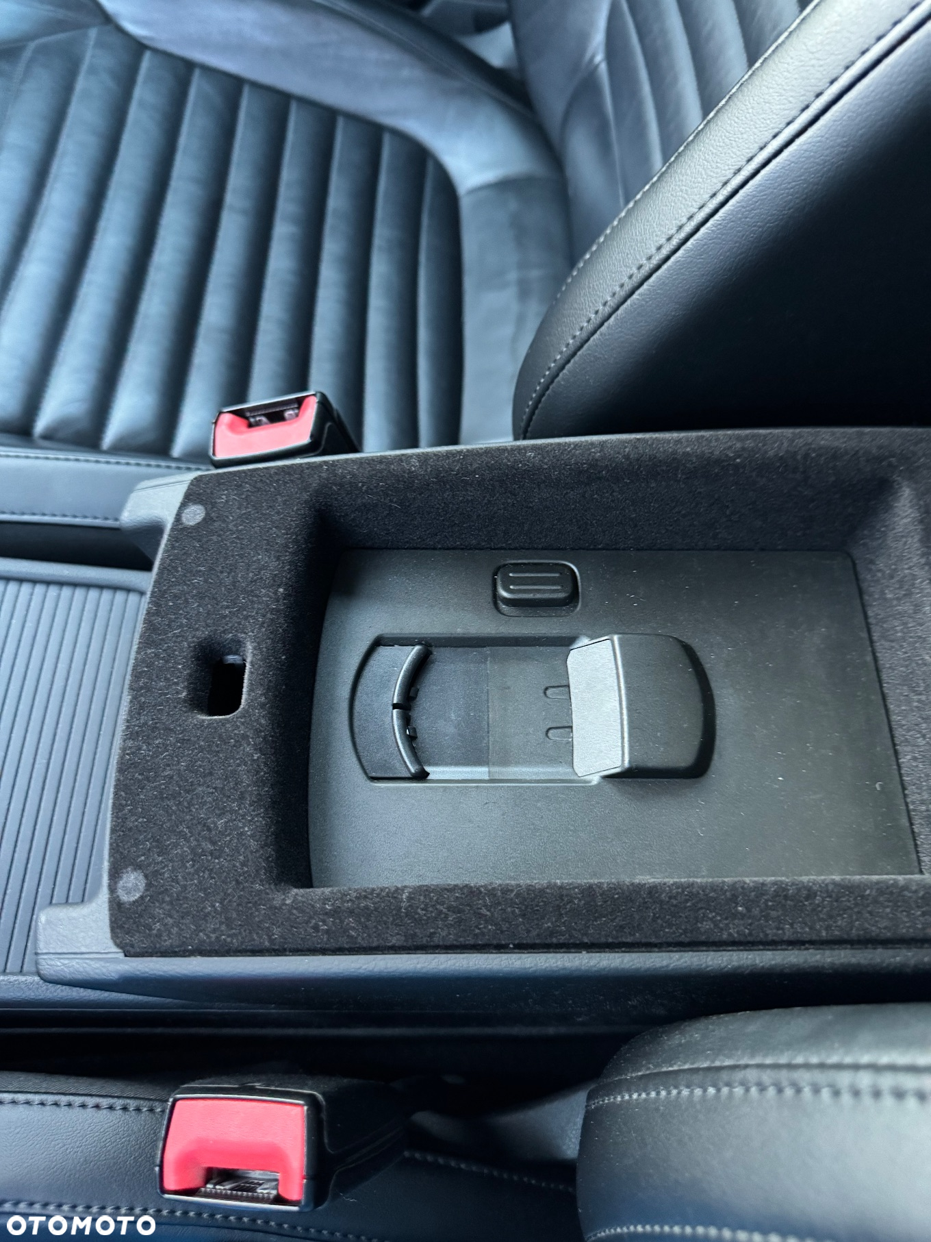 Volkswagen Passat 2.0 TDI Highline - 31