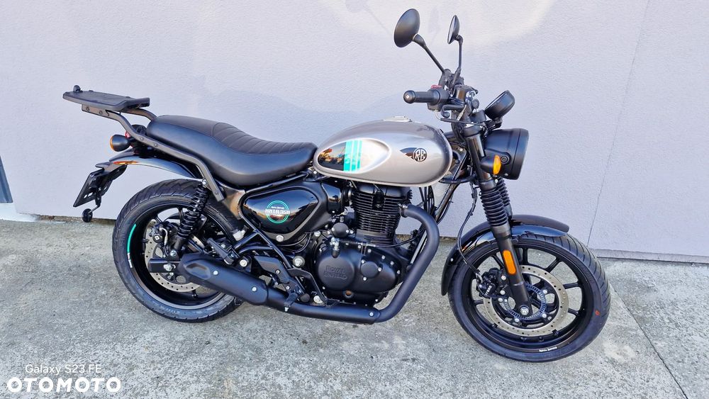 Royal Enfield HNTR - 2