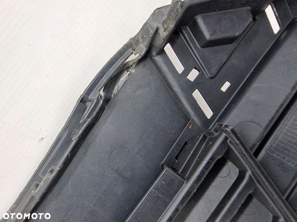 TOYOTA YARIS III 11- KRATKA ŚRODKOWA ZDERZAKA PRZEDNIEGO , NR 53112-0D210 , NR AUKCJI K309 - 14