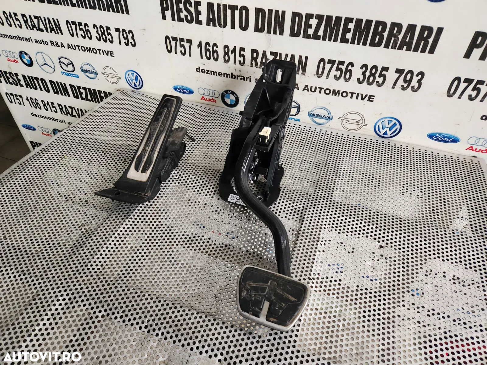 Pod Pedalier Bmw X3 X4 G01 G02 Pedala Acceleratie Frana Bmw X3 X4 G01 G02 Volan Stanga Dezmembrez B - 2