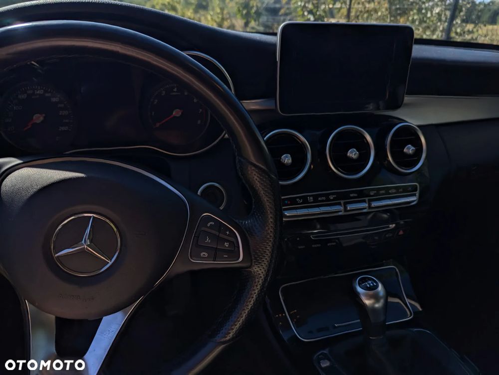 Mercedes-Benz Klasa C 180 (BlueEFFICIENCY) Avantgarde - 11