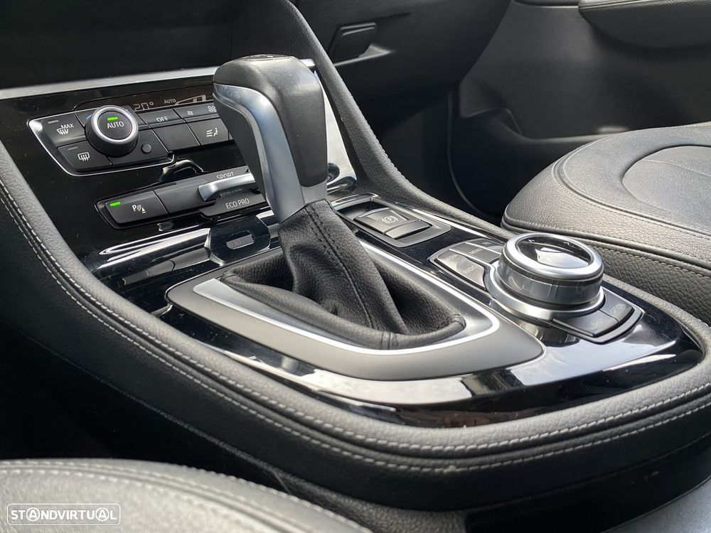 BMW 216 Active Tourer d Line Luxury Auto - 23