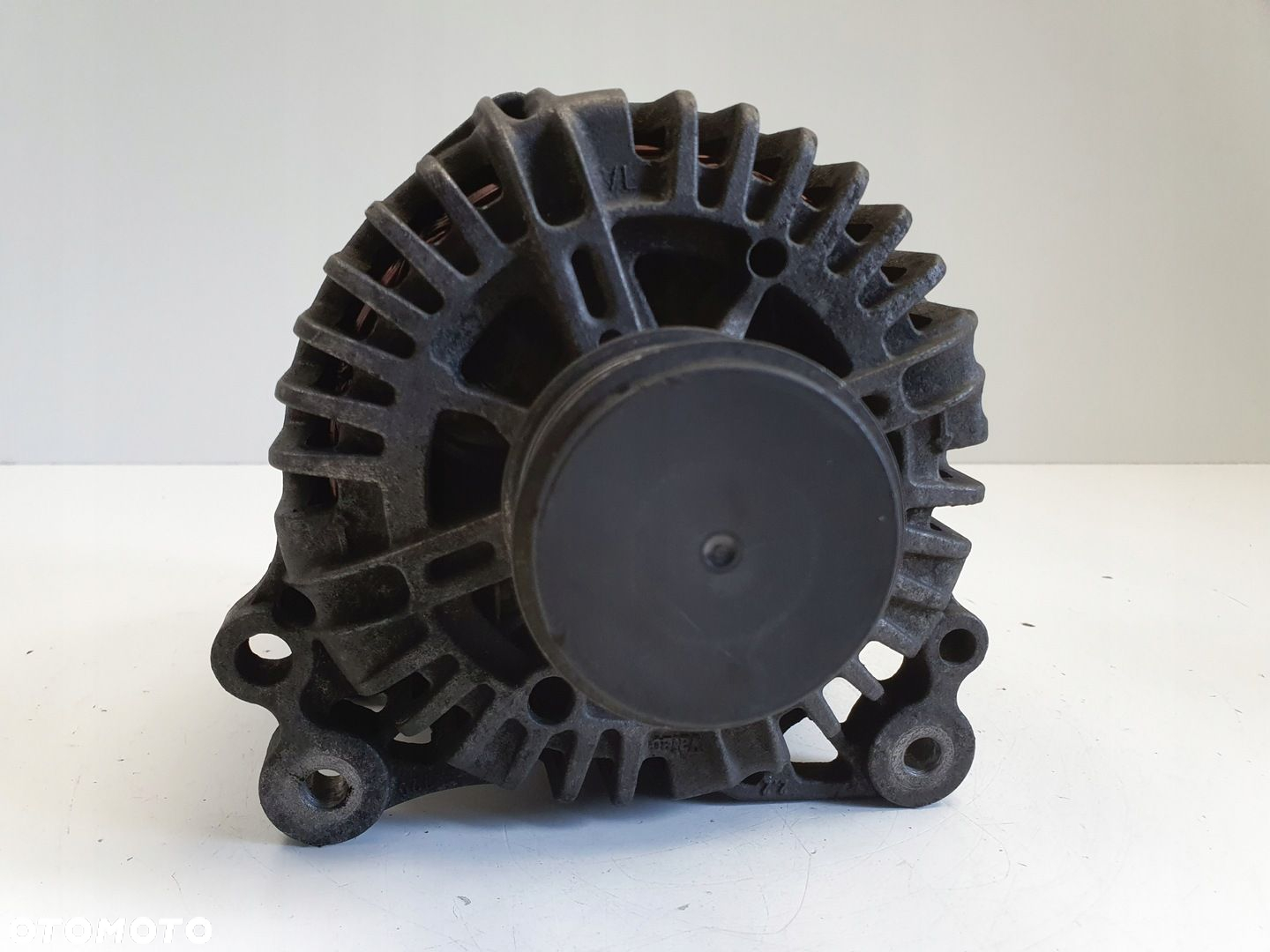 Audi A4 B7 2.0 TDI ALTERNATOR 06F903023H valeo 140A - 3