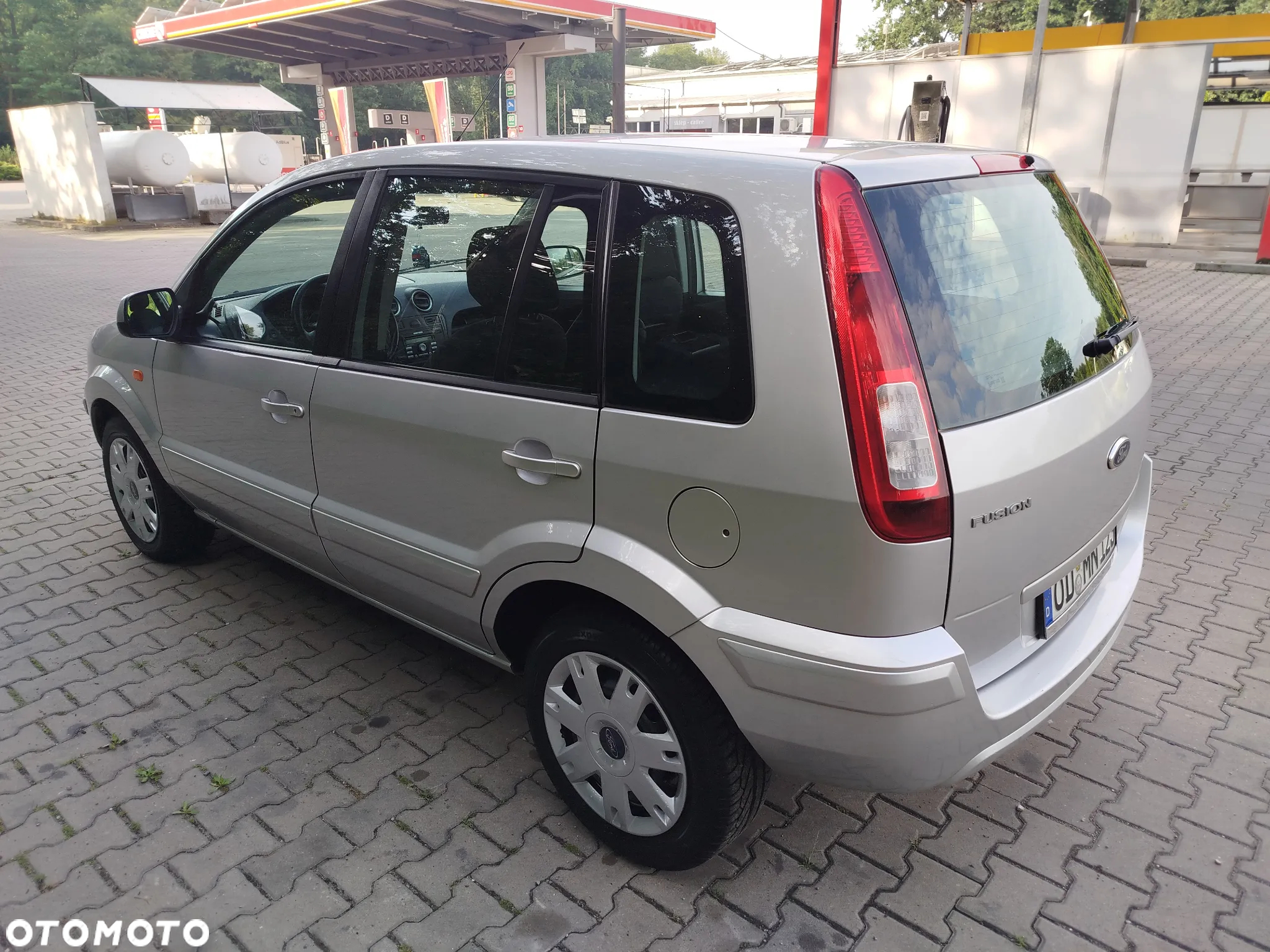 Ford Fusion 1.6 Elegance - 8
