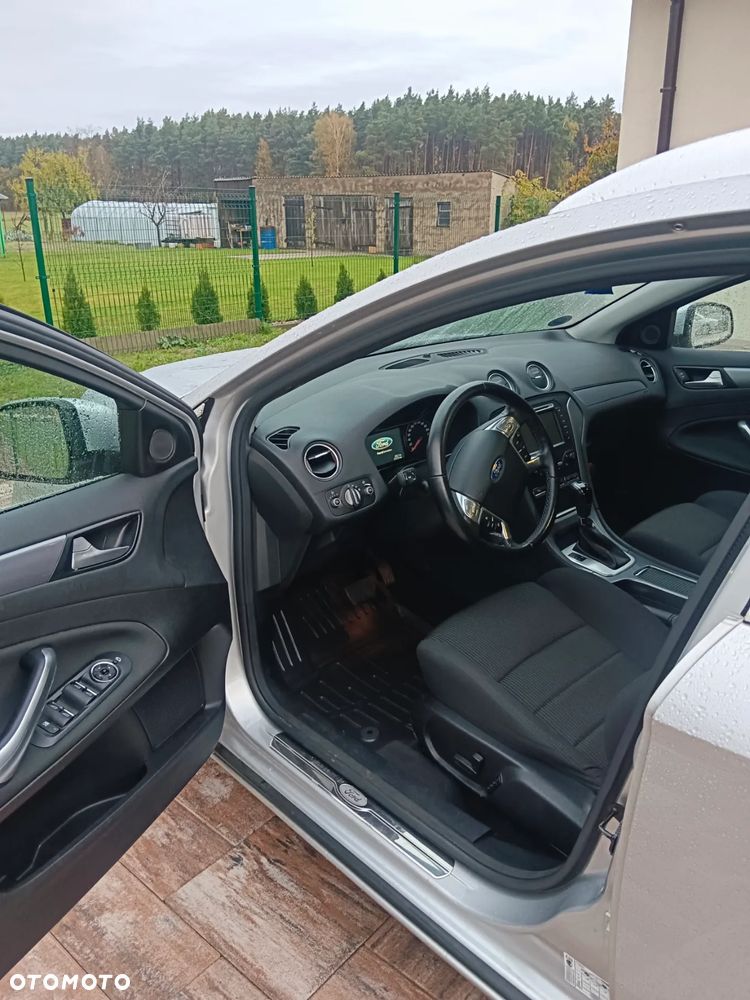 Ford Mondeo Turnier 2.0 EcoBoost Titanium - 9