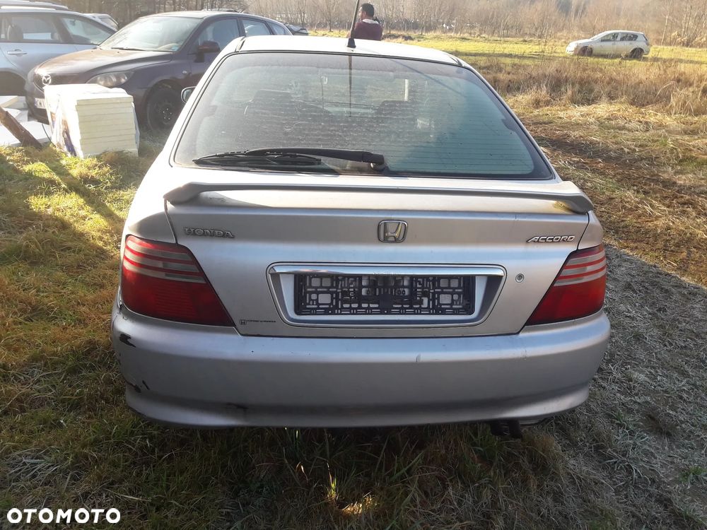 Honda Accord 99-02  HB  Klapa tylna z Lotką błotnik   drzwi Szyba boczna - 6