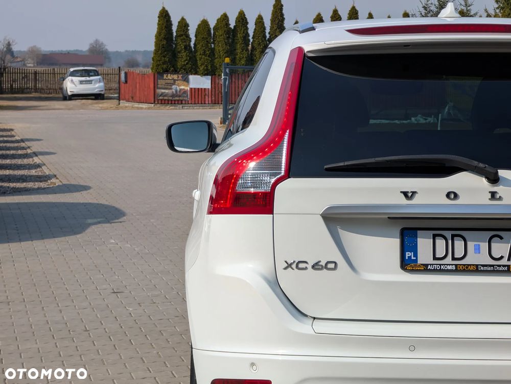 Volvo XC 60 D4 Geartronic RDesign - 11