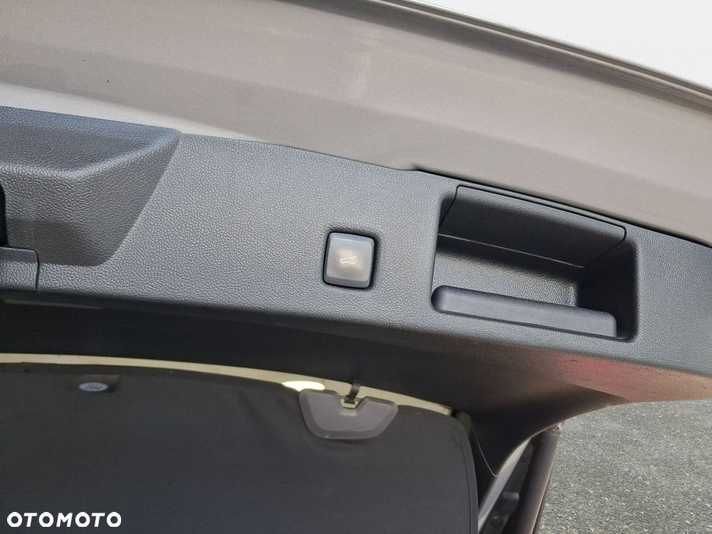 Ford Kuga 1.5 EcoBoost TITANIUM - 14