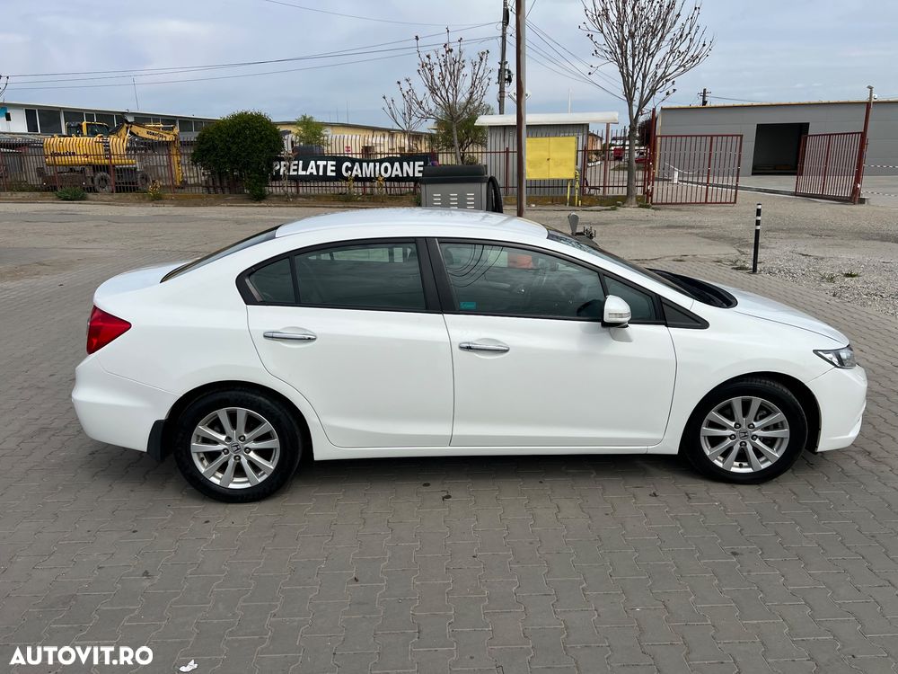 Honda Civic 1.8i Exec - 8