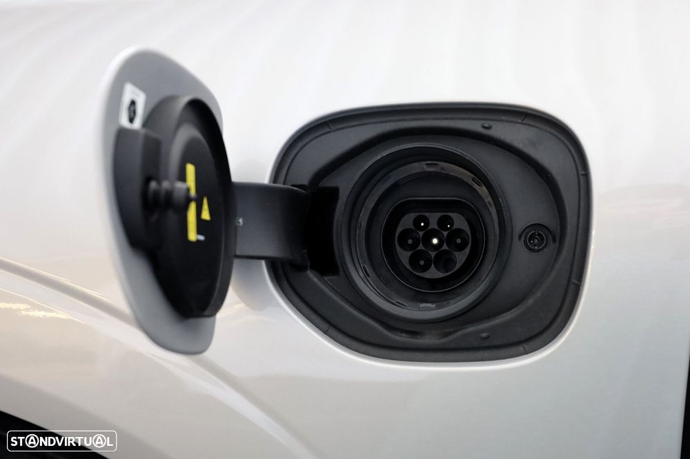 Volvo XC 60 2.0 T6 PHEV Core AWD - 4