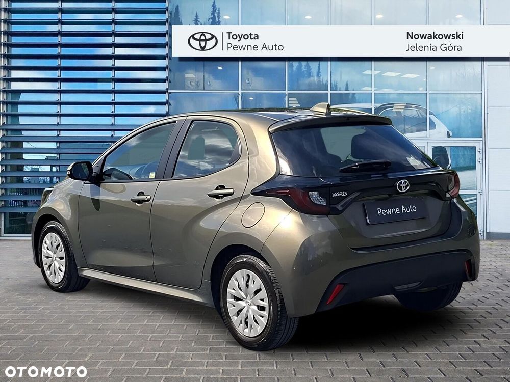 Toyota Yaris - 8