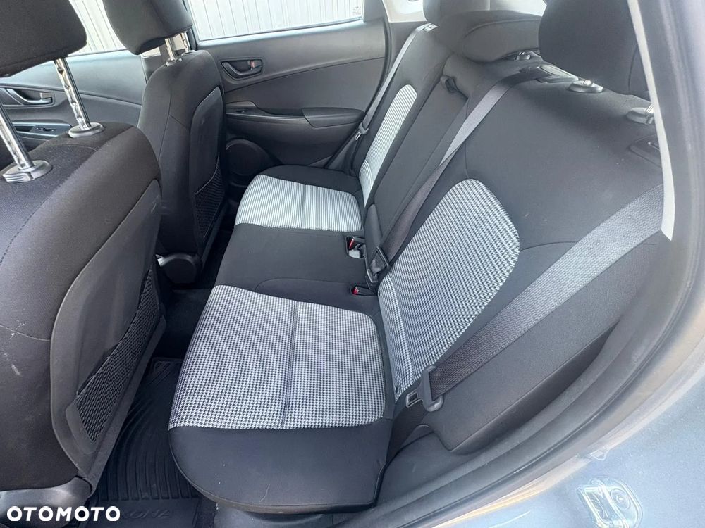 Hyundai Kona - 12