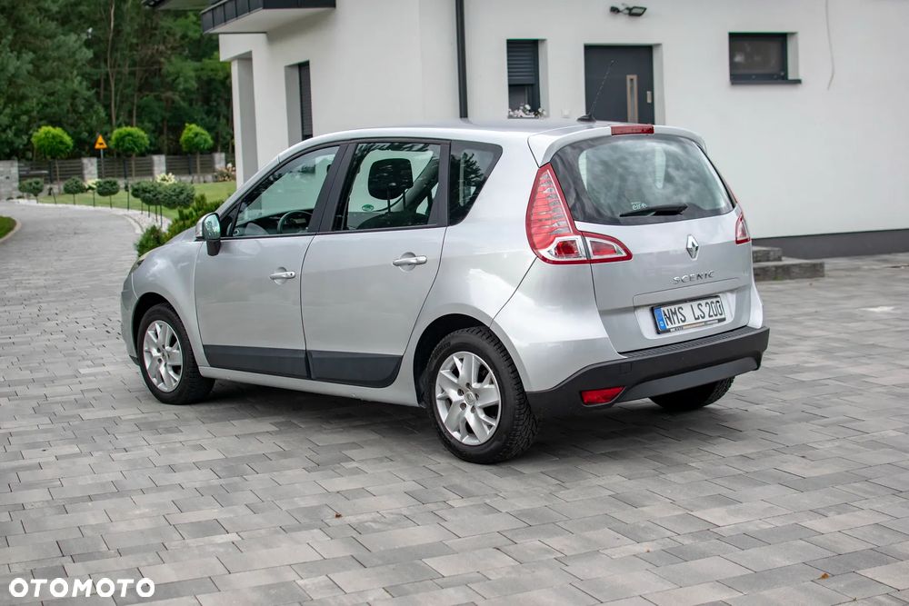 Renault Scenic - 28