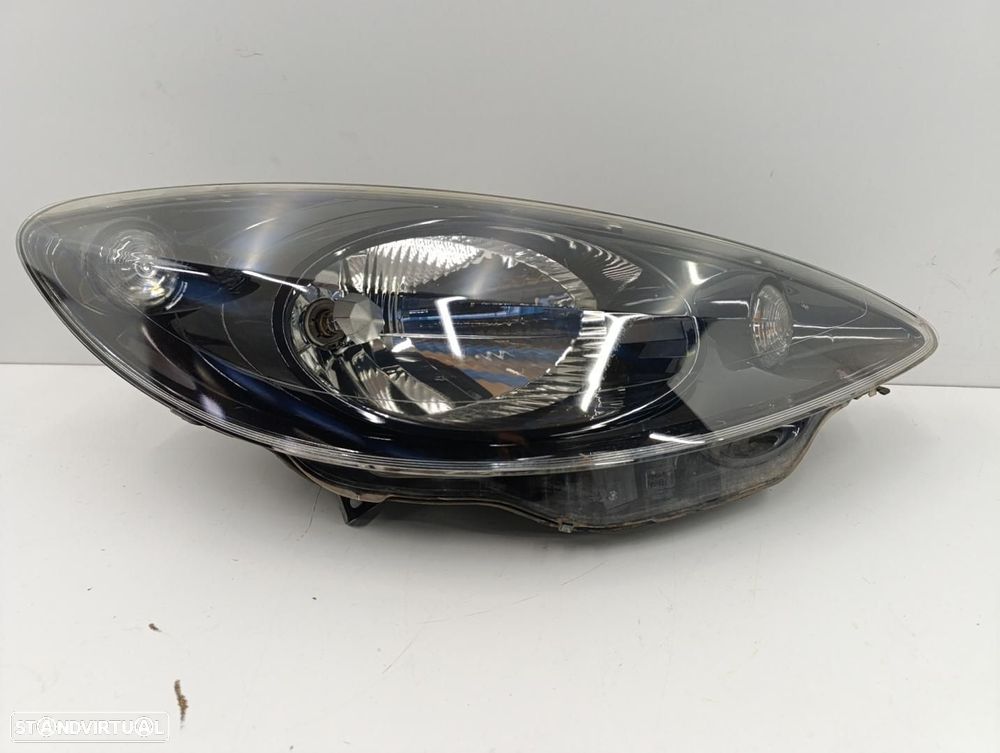 FAROL DIREITO PEUGEOT 1007 - 1
