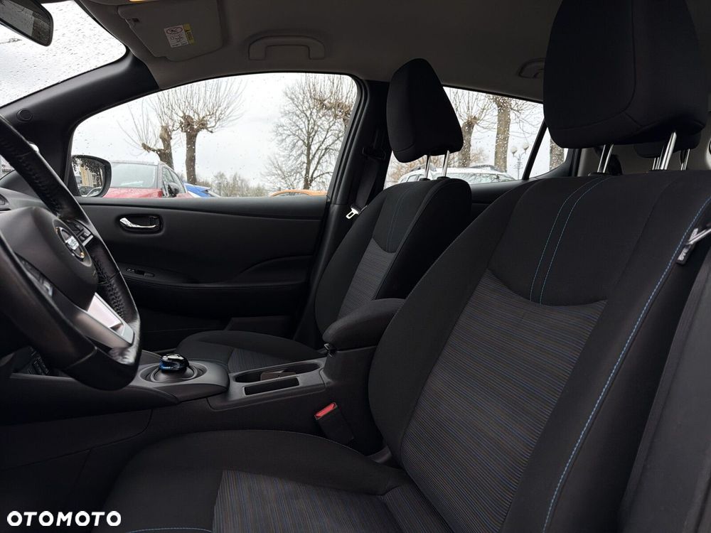 Nissan Leaf - 11