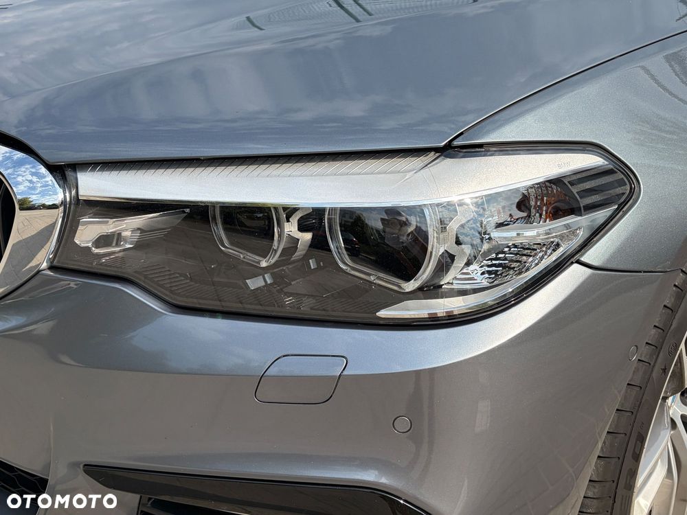 BMW Seria 5 530i xDrive - 8