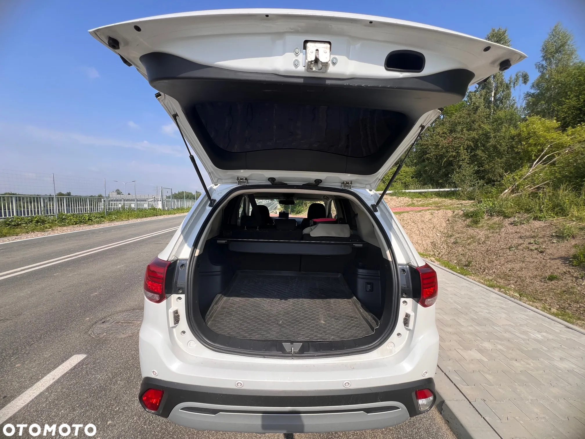 Mitsubishi Outlander 2.0 Intense Comfort 4WD CVT - 7