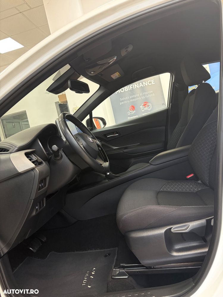 Toyota C-HR Business-Edition - 14