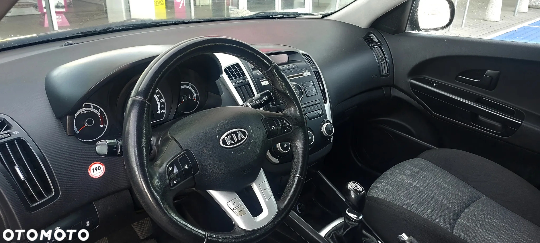 Kia Ceed 1.6 CVVT Dream-Team Edition - 12