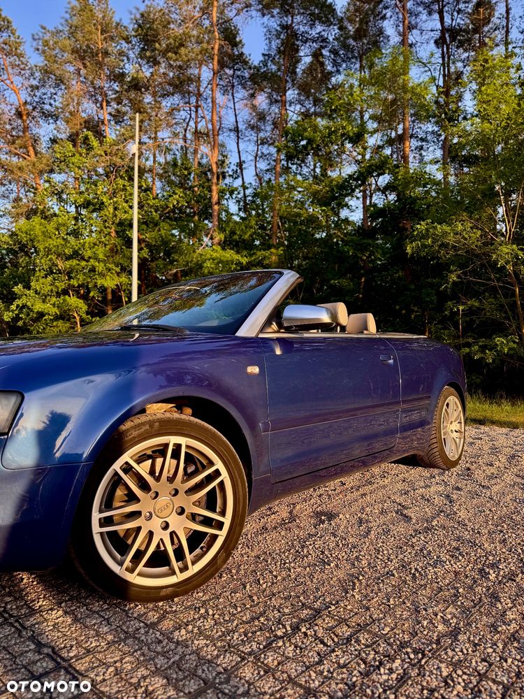 Audi A4 Cabrio 2.4 - 6