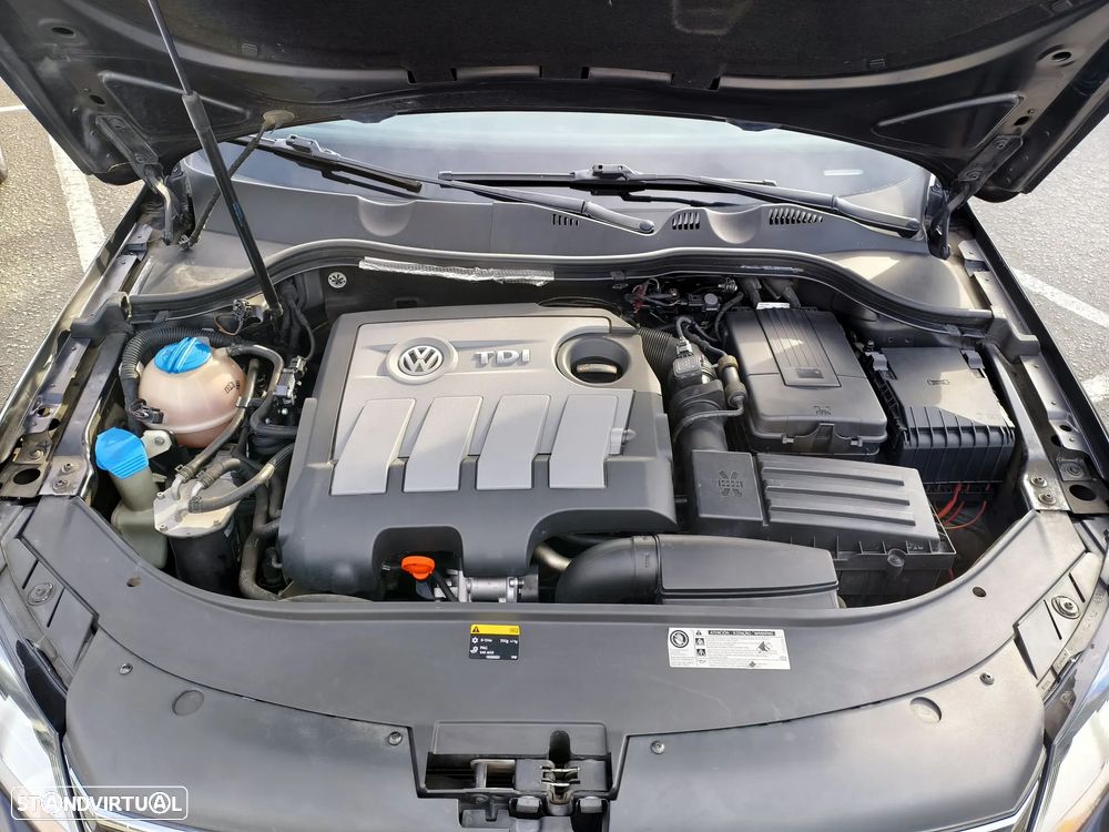 VW Passat Variant 1.6 TDI BlueMotion - 35
