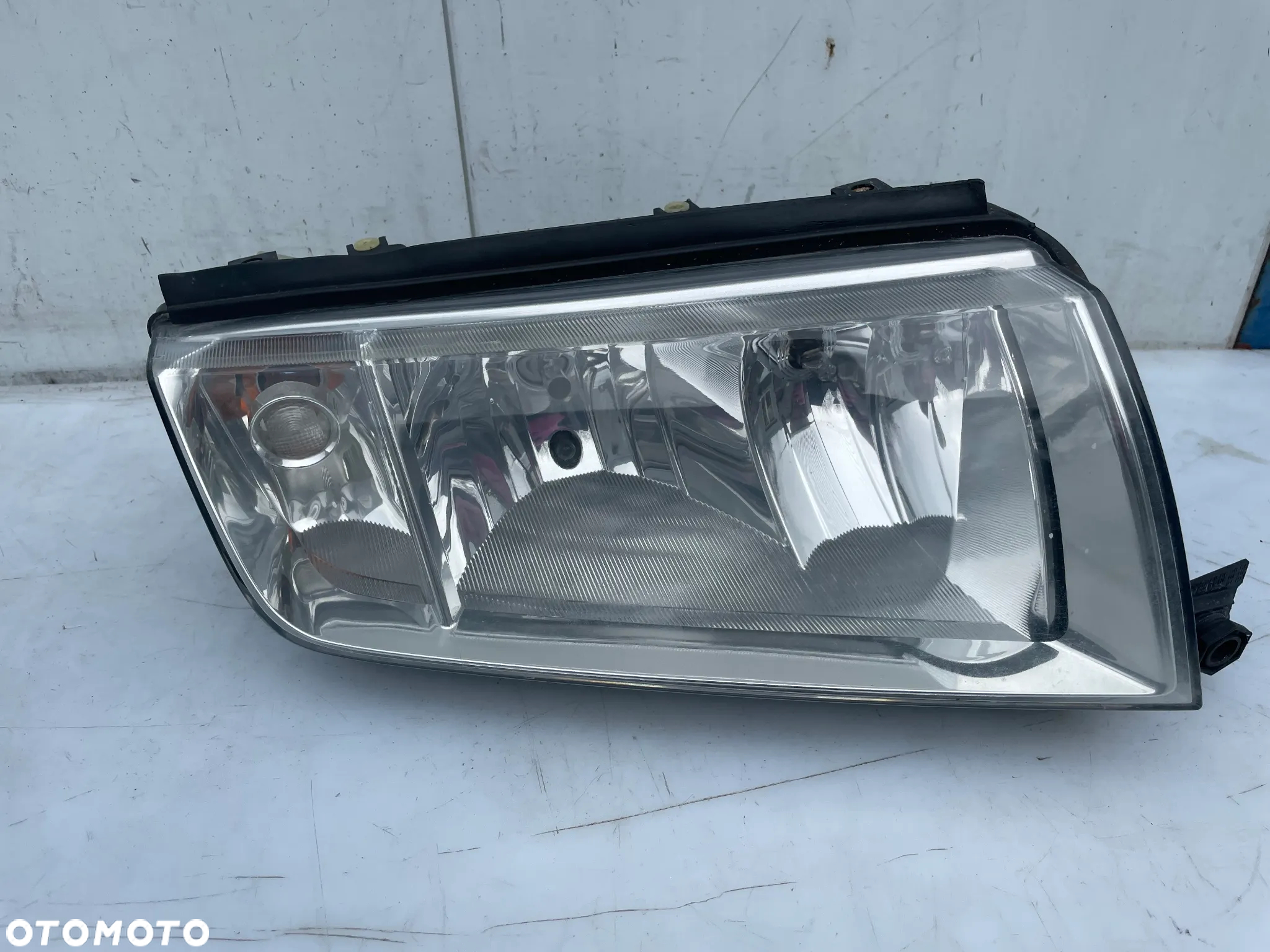 LAMPY LAMPA LEWY PRAWY PRZÓD SKODA FABIA I - 6