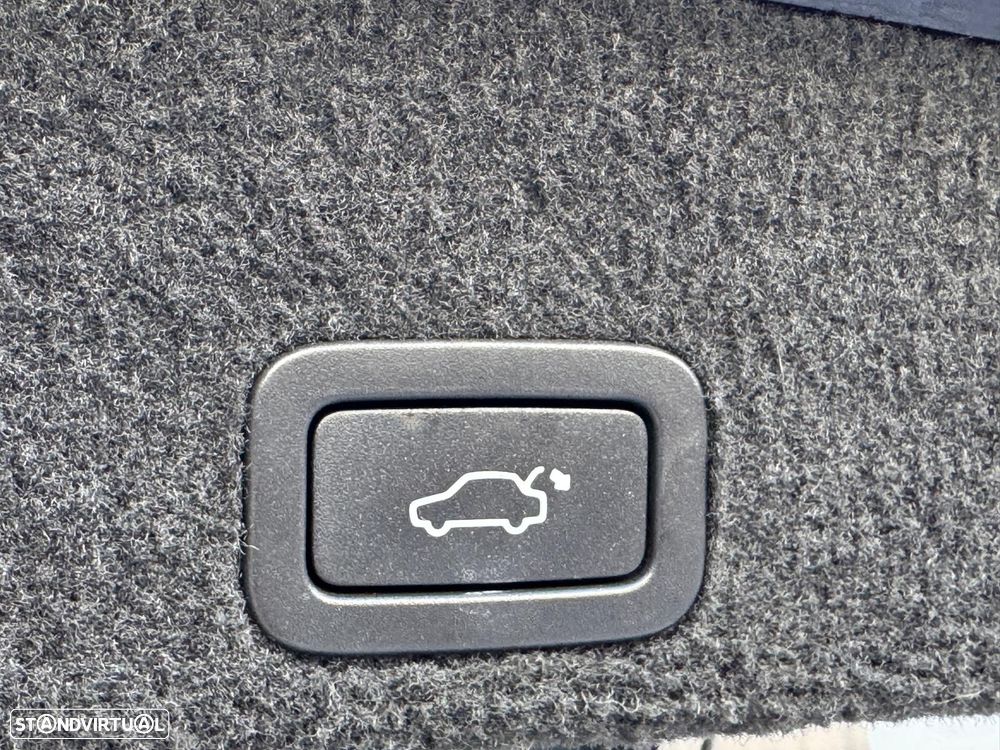 Volvo XC 60 2.0 D3 Drive V.Ocean Race Start/Stop - 16