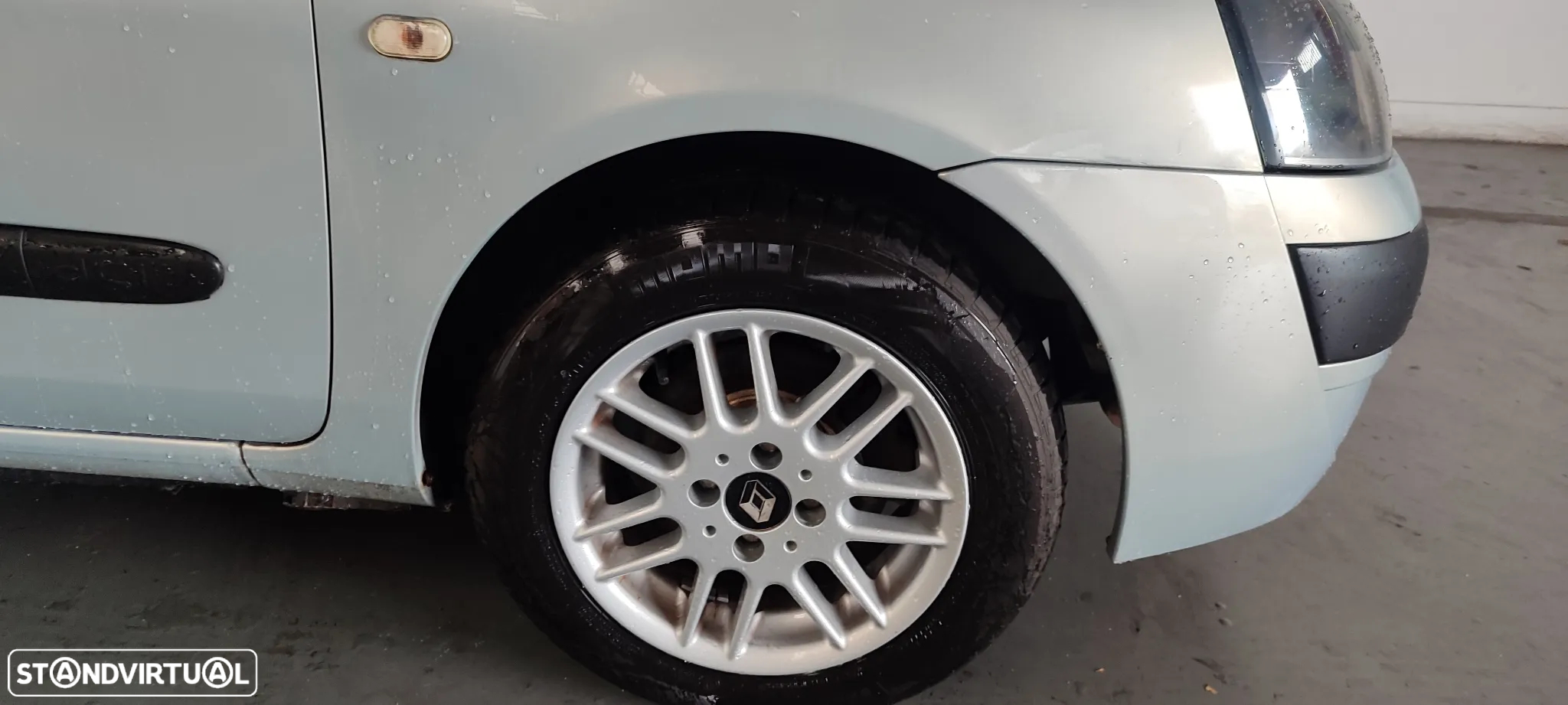 Renault Clio - 10