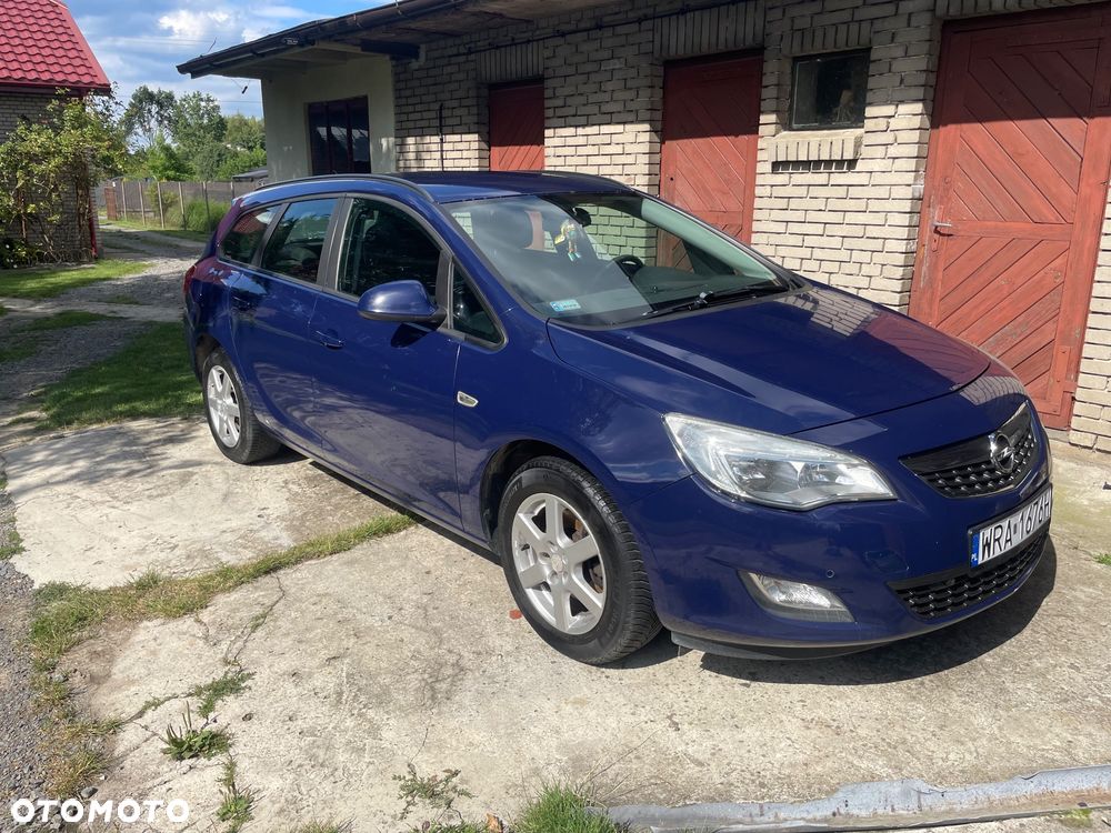 Opel Astra 1.7 CDTI DPF Cosmo - 4