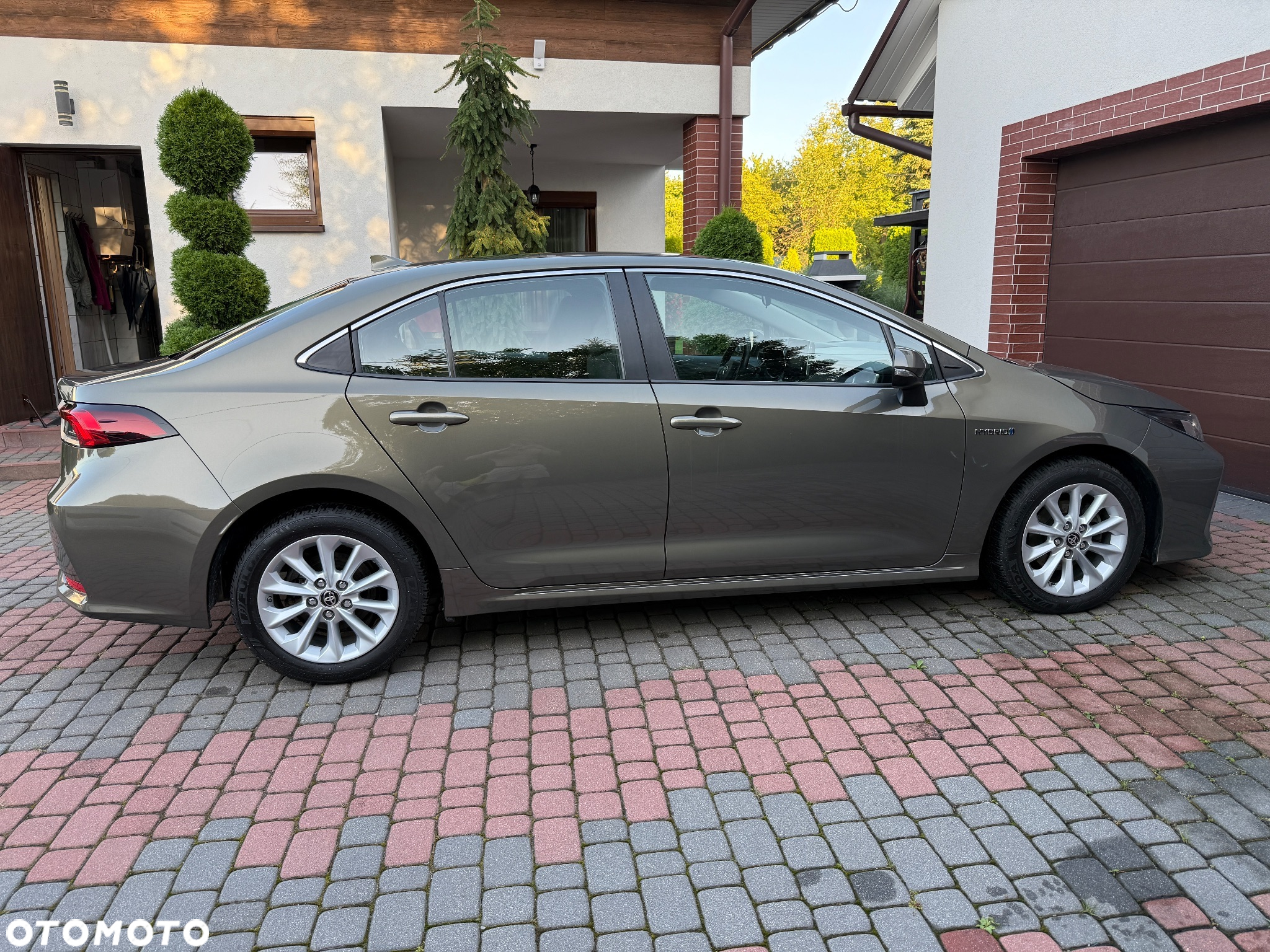 Toyota Corolla 1.8 Hybrid Comfort - 4