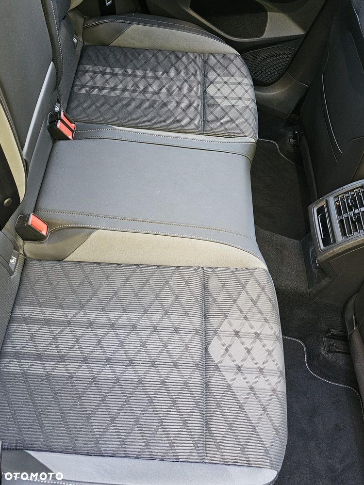 Volkswagen Golf 1.5 eTSI EVO R-Line DSG - 14
