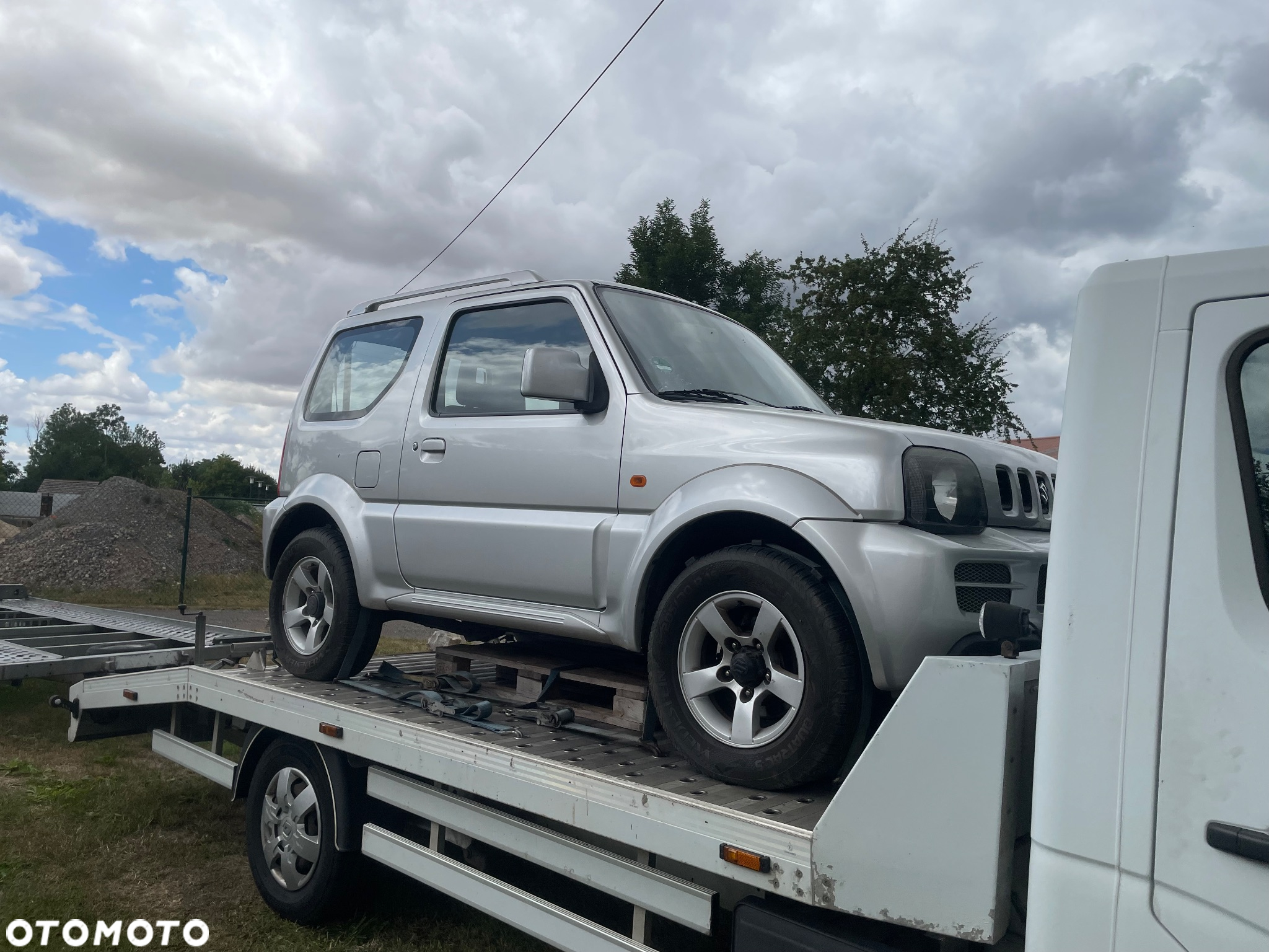Suzuki Jimny - 4