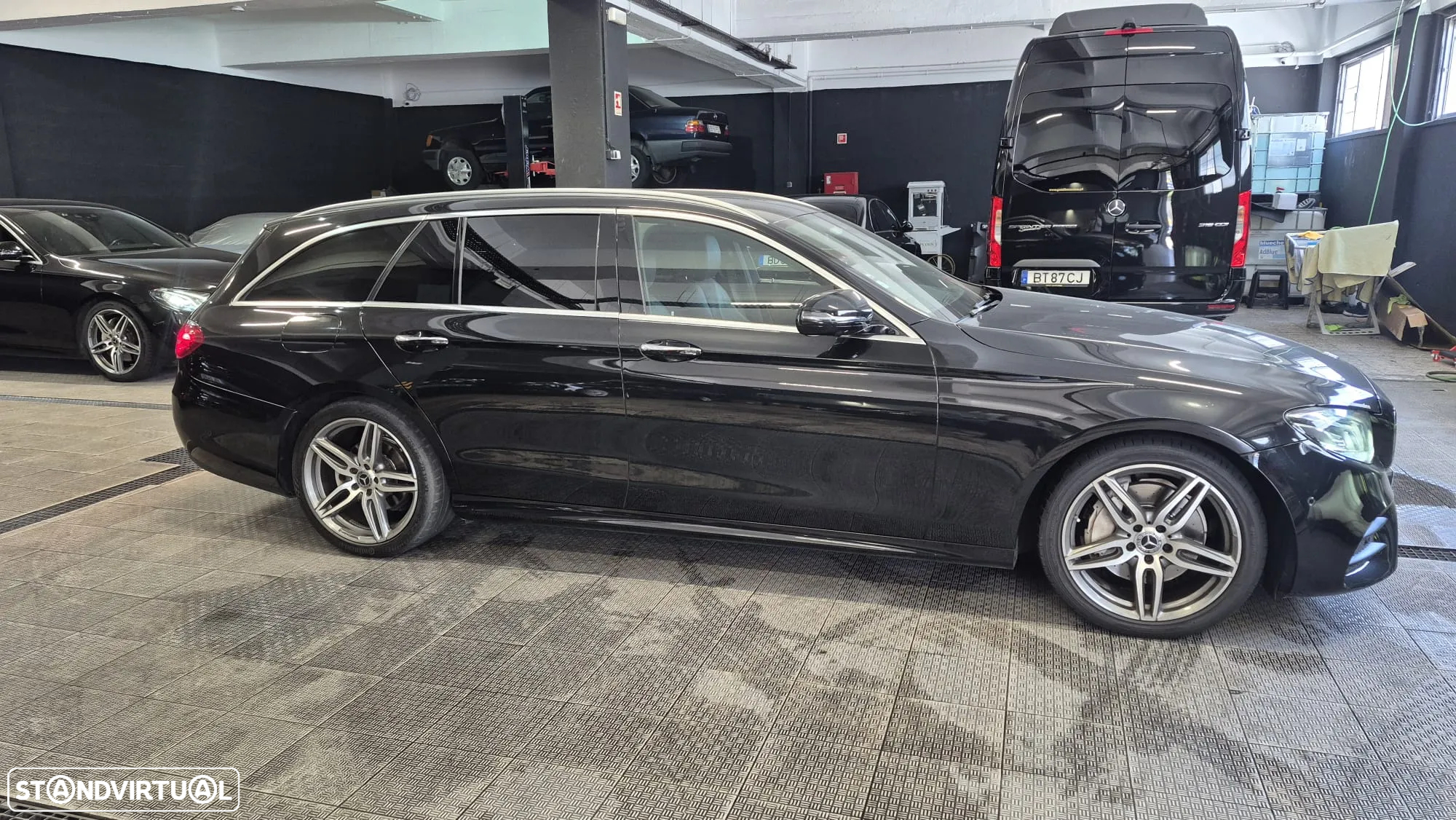 Mercedes-Benz E 220 d AMG Line 7L - 2