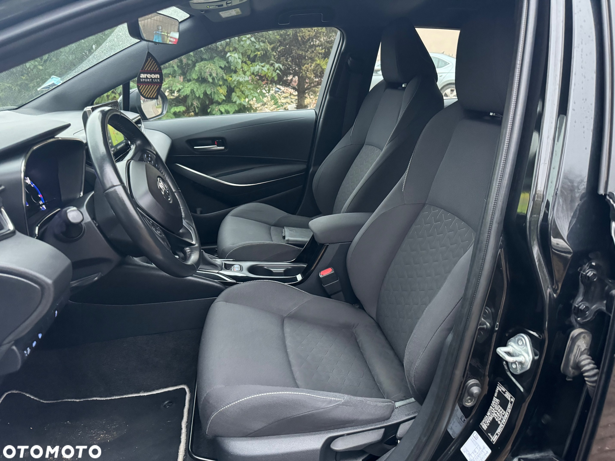 Toyota Corolla - 9
